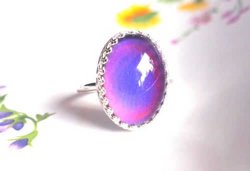 Crown Mood Ring in Sterling Silver with Color Changing Stone