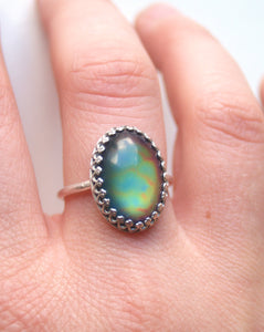Crown Mood Ring in Sterling Silver with Color Changing Stone